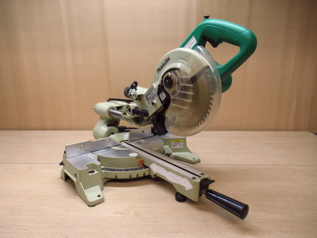 makita マキタ M244 スライドマルノコ 100V 190ｍｍ 木工用 超硬丸ノコ 電動工具 現状品